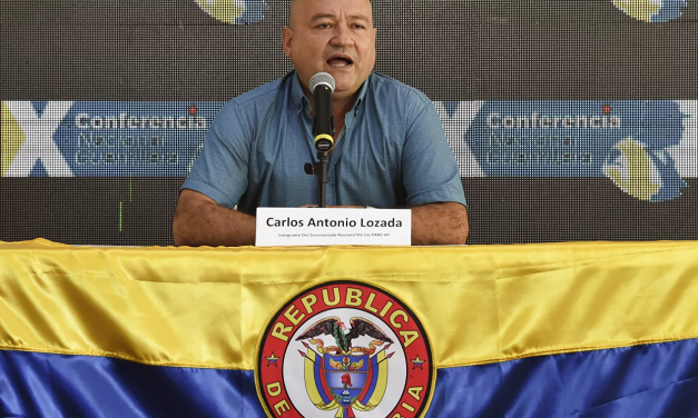 Carlos Lozada entregó a la JEP mensajes entre líderes exFarc por asesinato de Álvaro Gómez