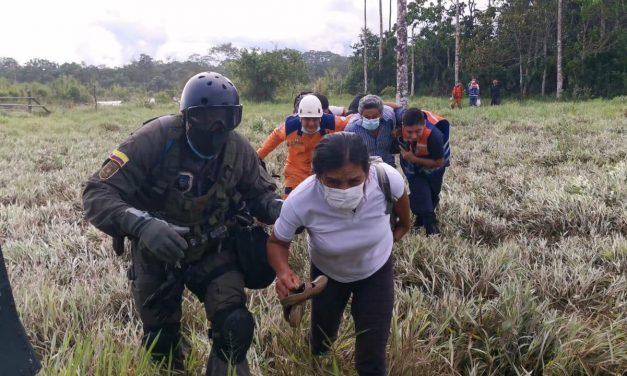 En Putumayo, Policía Nacional rescató a una familia atrapada por el invierno [VIDEO]