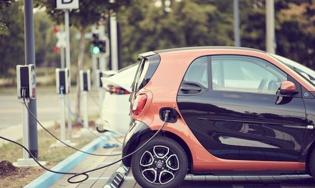 En Medellín habrán estacionamientos regulados para vehículos eléctricos