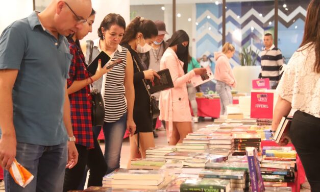 «Gran Outlet de libros»  en Medellín y Bello hasta el 26 de mayo