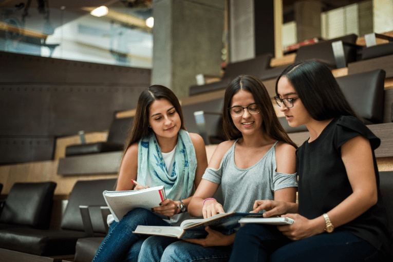 Congreso de Medicina y Salud Mental de las Mujeres en Medellín