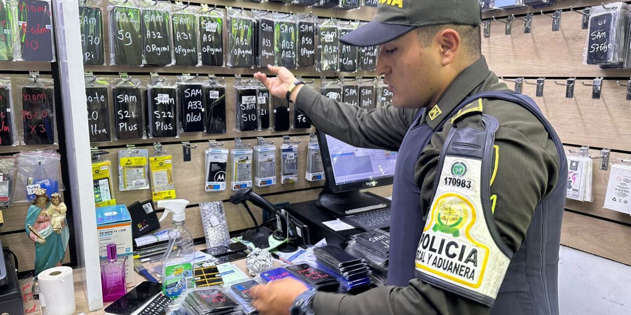 Decomisan 5 mil millones en mercancía de contrabando