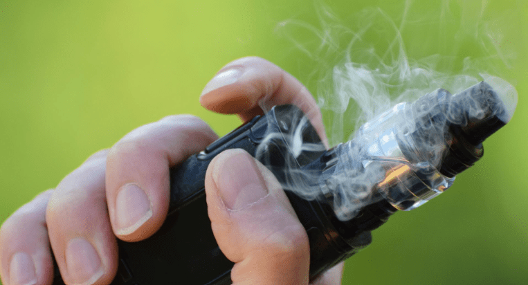 Vapeadores igual de nocivos: piden endurecer la regulación