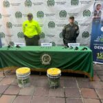Hallan armamento en canecas de pintura en Terminal de Medellín
