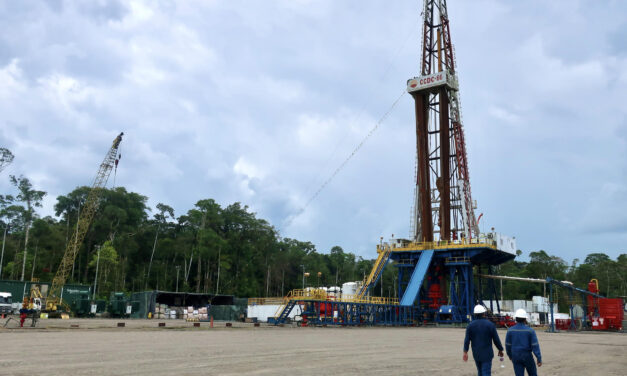 Inversión privada busca revitalizar producción petrolera de Ecuador