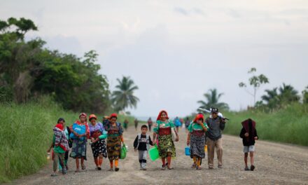 América Latina no debe basarse en el pasado para resolver las crisis actuales, según Oxfam