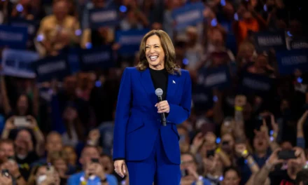 Kamala Harris promete unir a EE.UU.