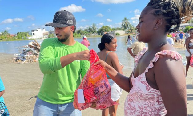 Solidaridad en medio de la tormenta: habitantes de La Boquilla reciben apoyo de Melissa Hilsaca