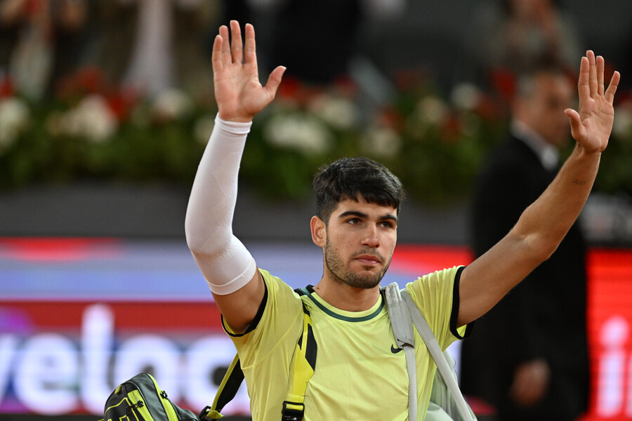 Tenis: español Carlos Alcaraz cae en Doha ante un inspirado Lehecka